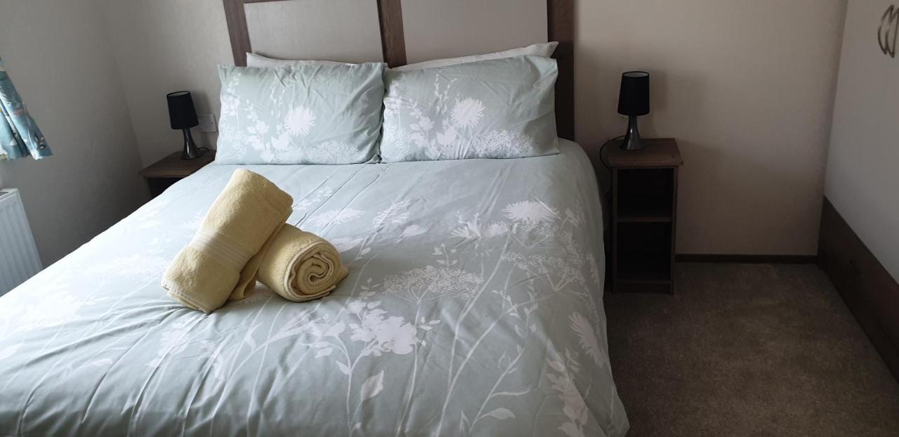 סירנססטר Lakeside Cotswold Holiday Home מראה חיצוני תמונה