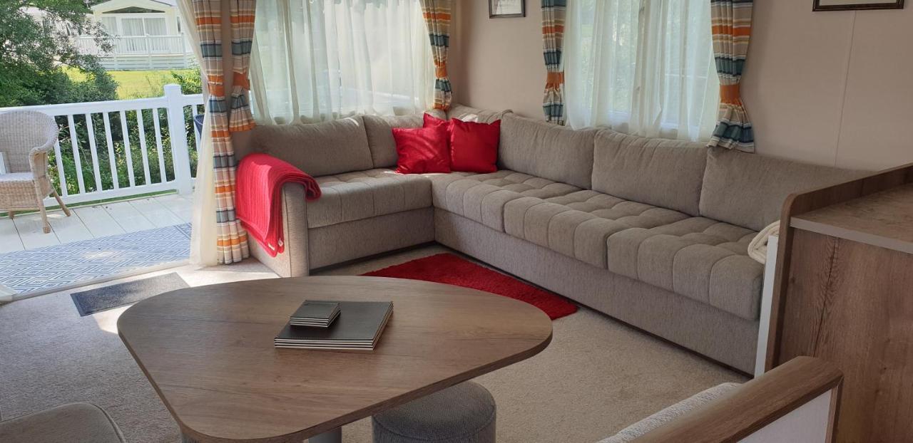 סירנססטר Lakeside Cotswold Holiday Home מראה חיצוני תמונה