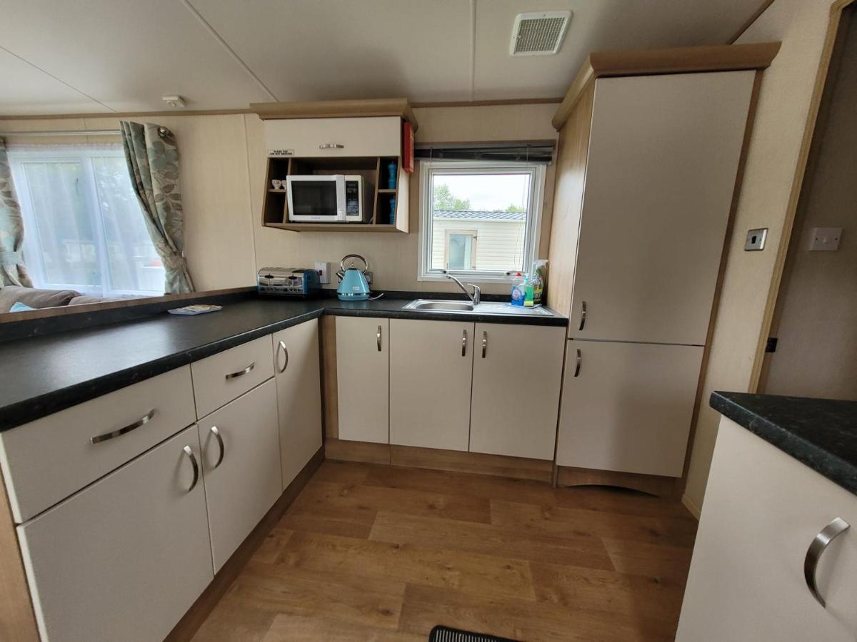 סירנססטר Lakeside Cotswold Holiday Home מראה חיצוני תמונה