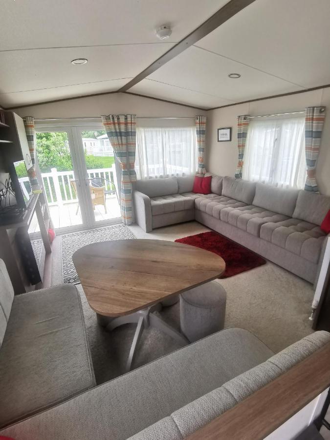 סירנססטר Lakeside Cotswold Holiday Home מראה חיצוני תמונה