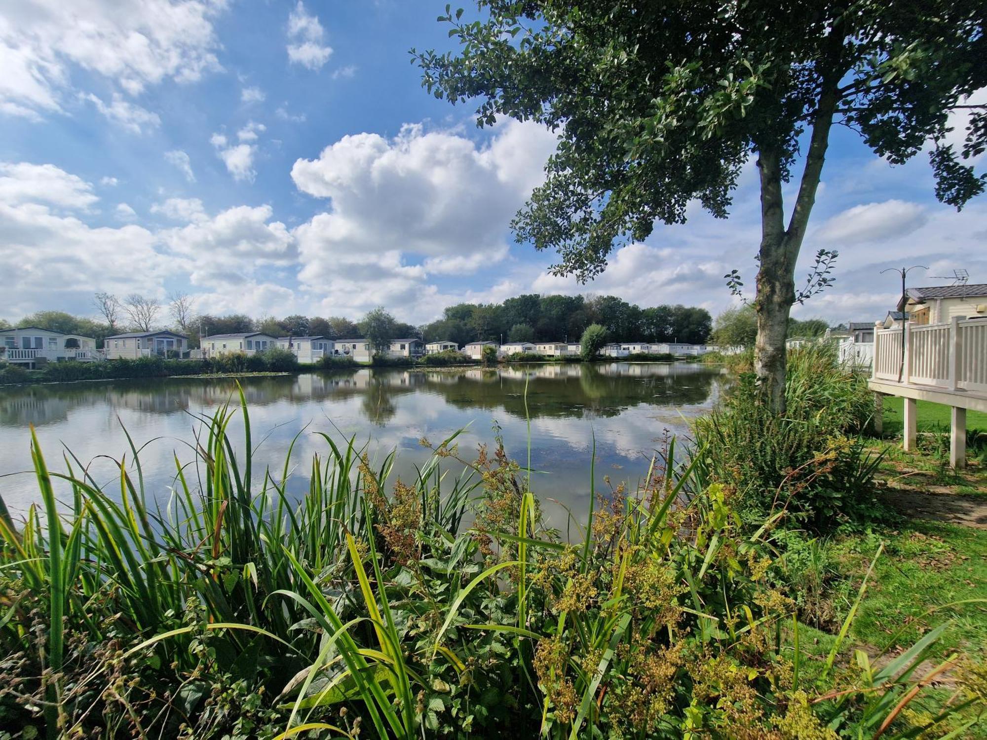 סירנססטר Lakeside Cotswold Holiday Home מראה חיצוני תמונה